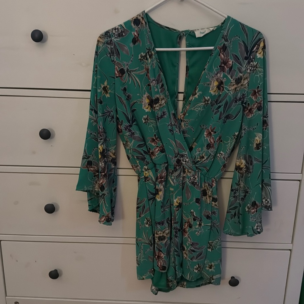 Long sleeve romper, Size Small